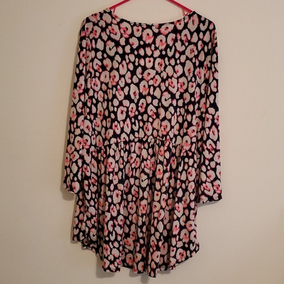 Top - Picture 5 of 5